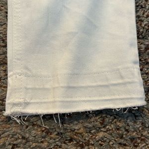 Woman’s Old Navy White Jeans